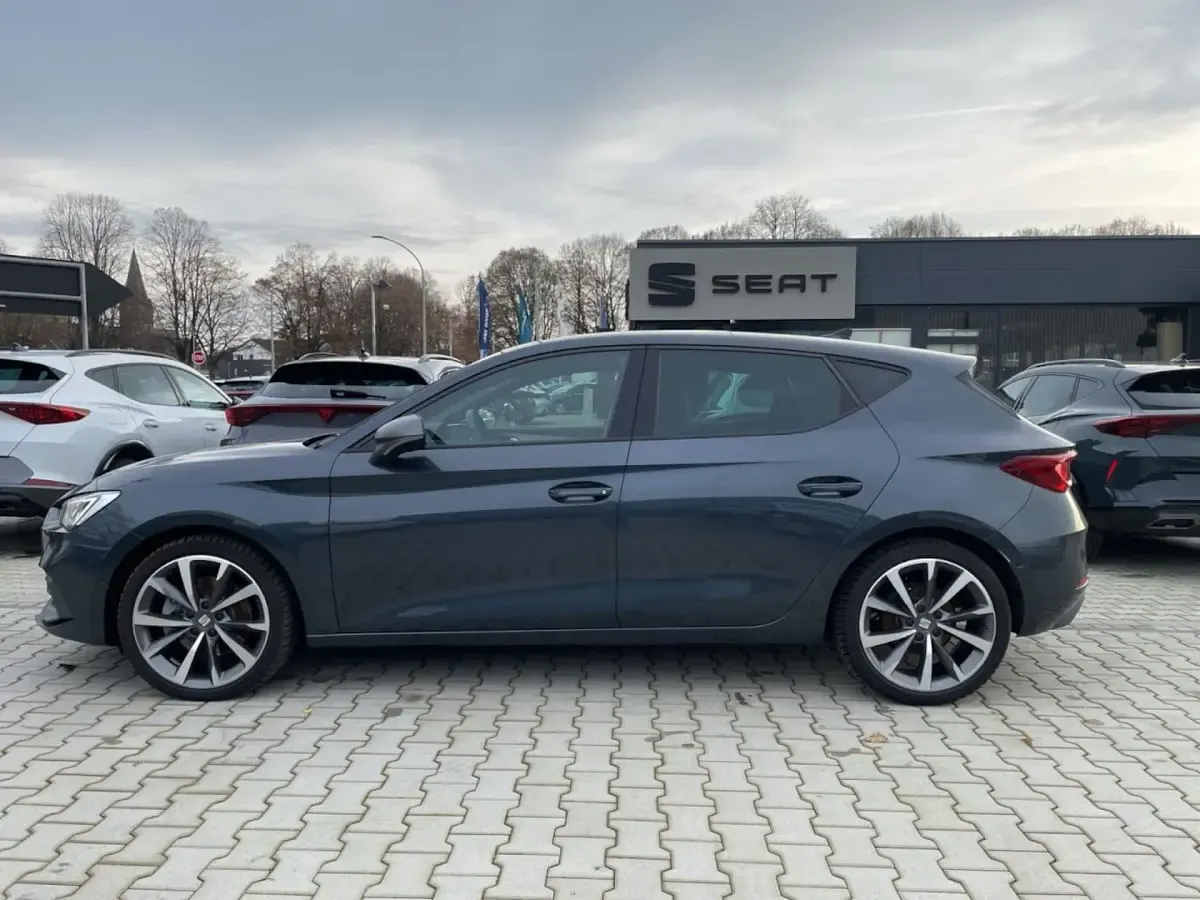 Gebraucht Seat Leon FR 150 PS (110 kW) 2024 Grau Limousine