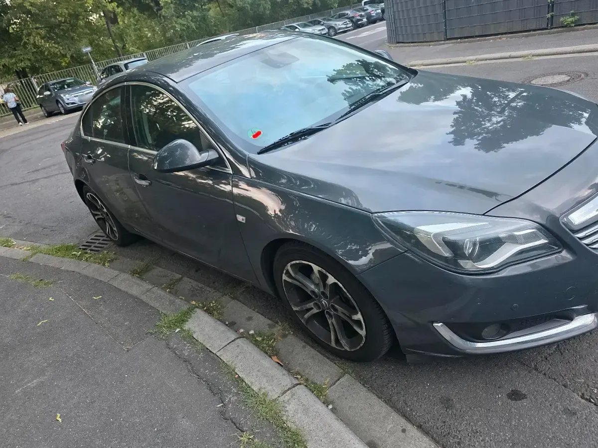 Gebraucht Opel Insignia 143 PS (105 kW) 2014 Grau Limousine