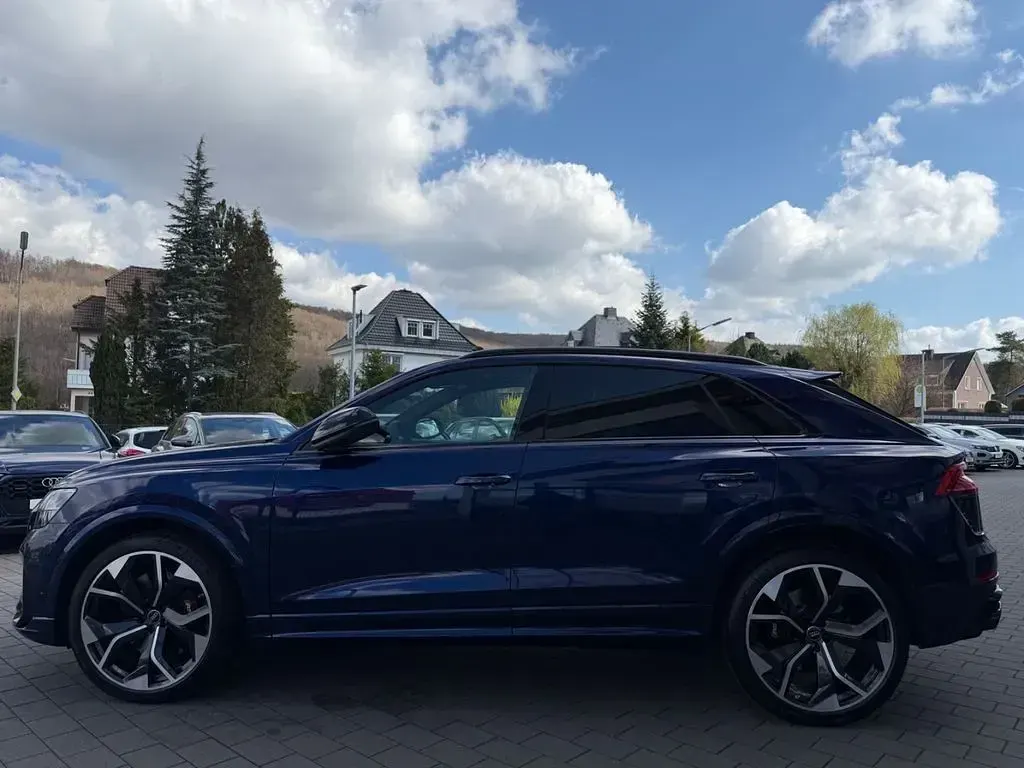 Second-hand Audi RS Q8 Sport 600 CP (441 kW) 2022 Albastru SUV