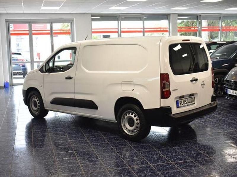 Jade weiss/arktis weiss Gebraucht 2021 Opel Combo Van / Kleinbus | 11.470 € (Guter Preis) - Bild 1/4