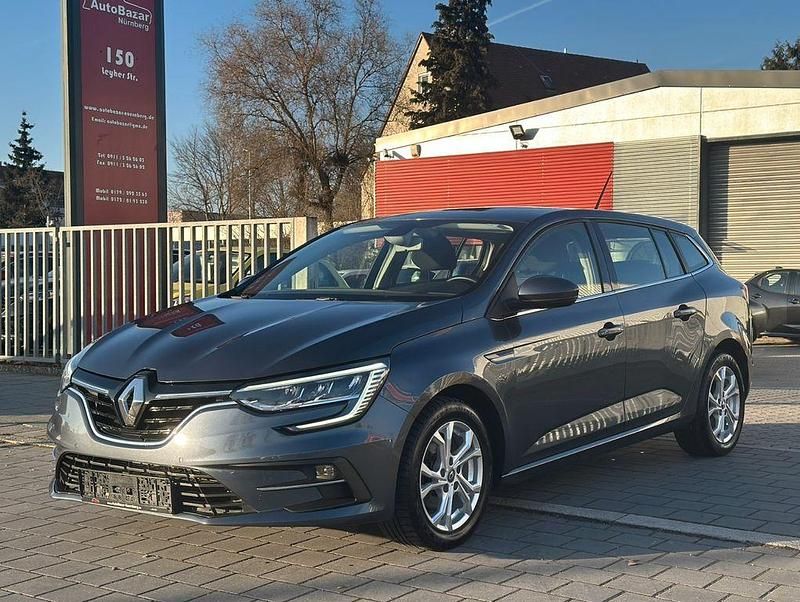Grau Gebraucht 2023 Renault Mégane IV Limousine | 13.990 € (Fairer Preis) - Bild 1/4