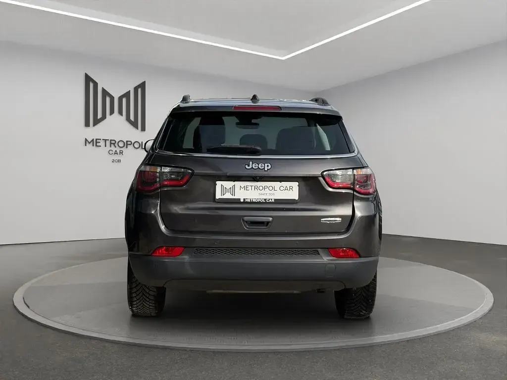 Occasion Jeep Compass Longitude 140 ch (102 kW) 2018 Gris SUV