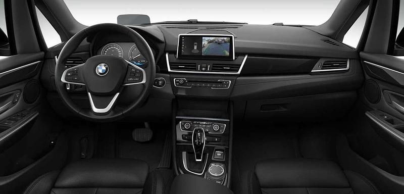 Gebraucht BMW 218 Sport Line 140 PS (102 kW) 2018 Black sapphire metallic Kombi