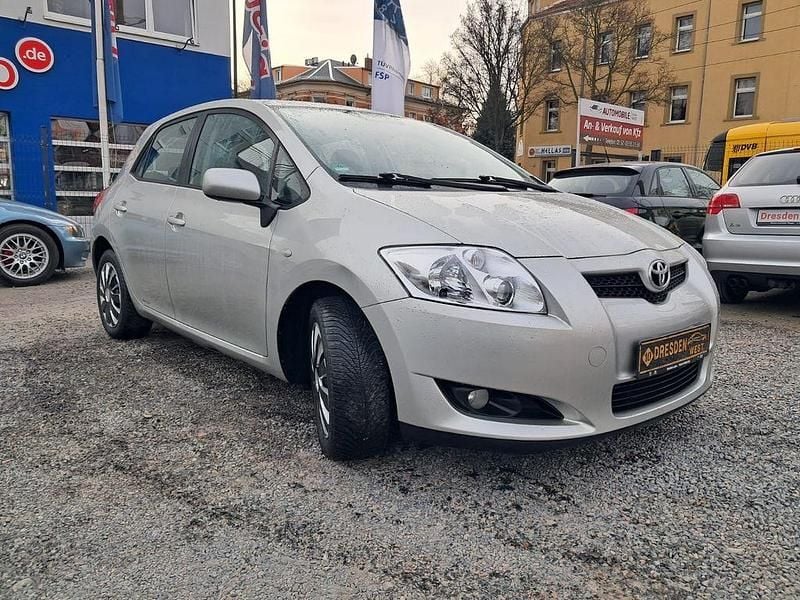 Gebraucht Toyota Auris Sol 97 PS (71 kW) 2008 Silber Kleinwagen