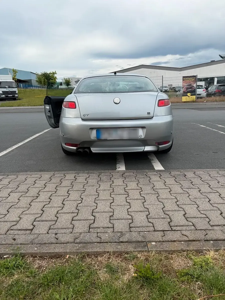 Gebraucht Alfa Romeo GT 165 PS (121 kW) 2005 Grau Coupé