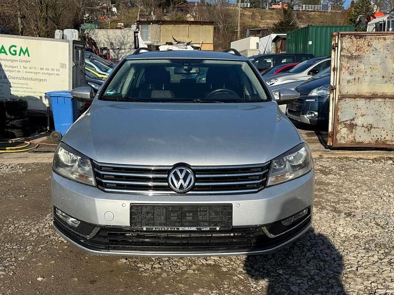 Reflexsilber metallic Gebraucht 2011 VW Passat Comfortline Kombi | 5.750 € (Superpreis) - Bild 1/4