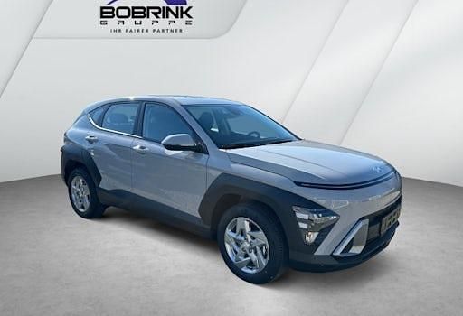 Neu Hyundai Kona Select 150 PS (110 kW) 2026 Grau SUV