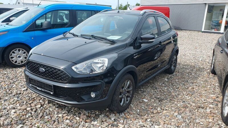 Schwarz Gebraucht 2019 Ford Ka Plus Active Kleinwagen | 11.990 € (Fairer Preis) - Bild 1/4