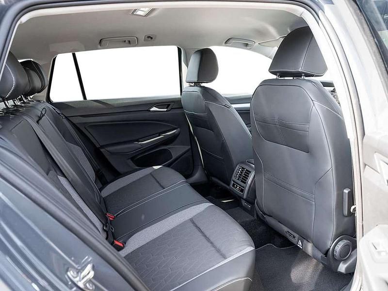 Gebraucht VW Golf VIII Goal 116 PS (85 kW) 2025 Grau Kombi