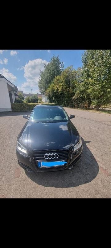 Schwarz Gebraucht 2011 Audi A3 Sportback S-Line Kombi | 5.900 € (Guter Preis) - Bild 1/4