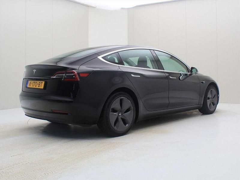 Gebraucht Tesla Model 3 Standard Range 225 kW (306 PS) 2020 Schwarz Limousine