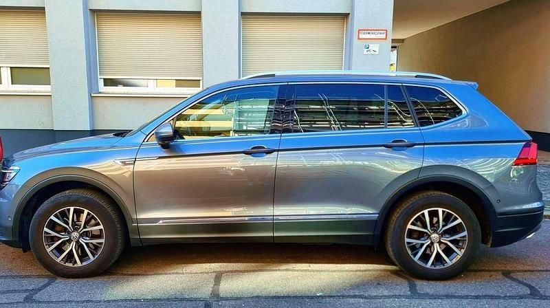 Gebraucht VW Tiguan Allspace 190 PS (139 kW) 2019 Grau SUV