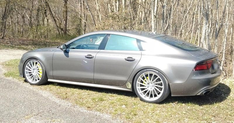 Second-hand Audi A7 299 CP (219 kW) 2011 Maro Hatchback