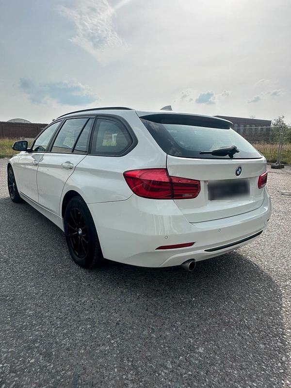 Second-hand BMW 318 150 CP (110 kW) 2017 Alb Break