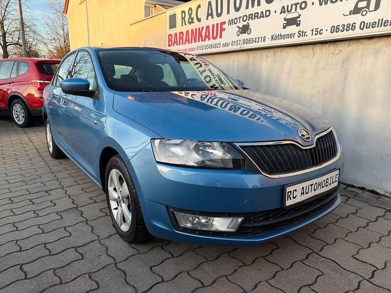 Blau Gebraucht 2012 Skoda Rapid Ambition Limousine | 6.599 € (Fairer Preis) - Bild 1/4
