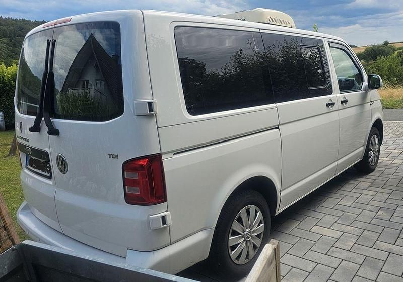 Gebraucht VW Transporter 150 PS (110 kW) 2017 Weiß Van