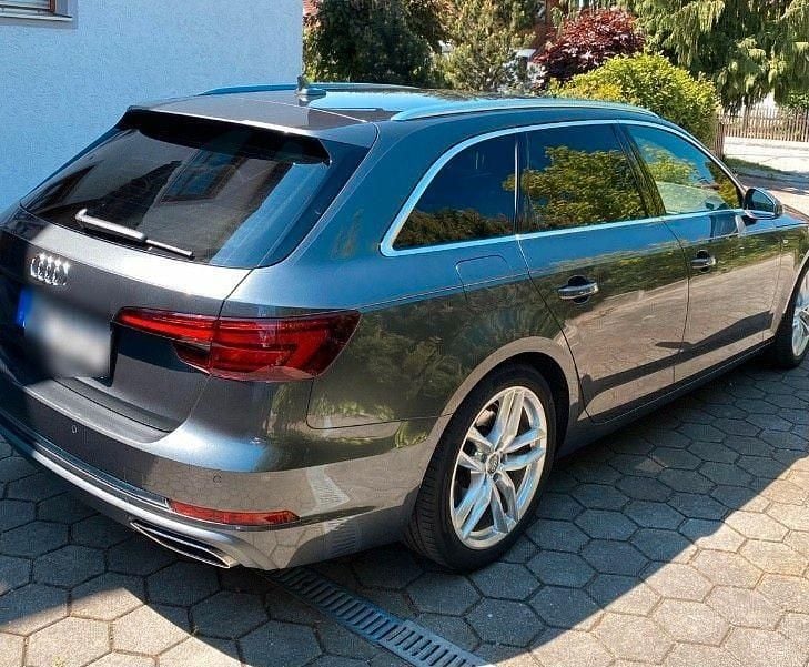 Gebraucht Audi A4 S-Line 150 PS (110 kW) 2019 Grau Kombi