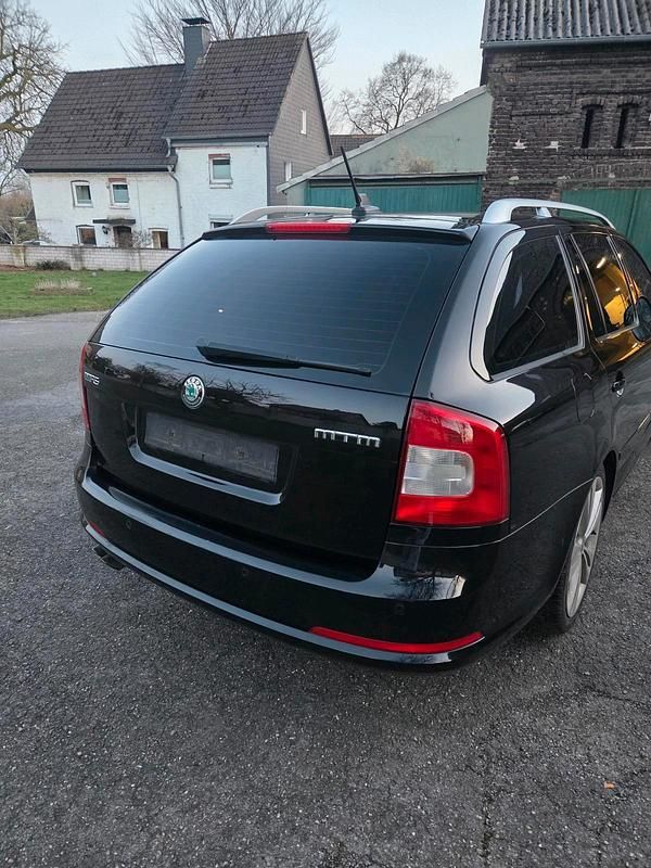 Gebraucht Skoda Octavia vRS 200 PS (147 kW) 2011 Schwarz Kombi