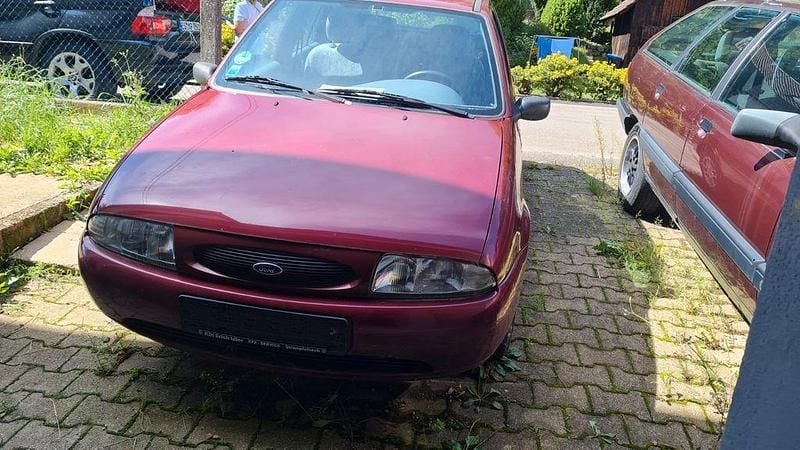 Rot Gebraucht 1997 Ford Fiesta Kleinwagen | 500 € (Guter Preis) - Bild 1/4