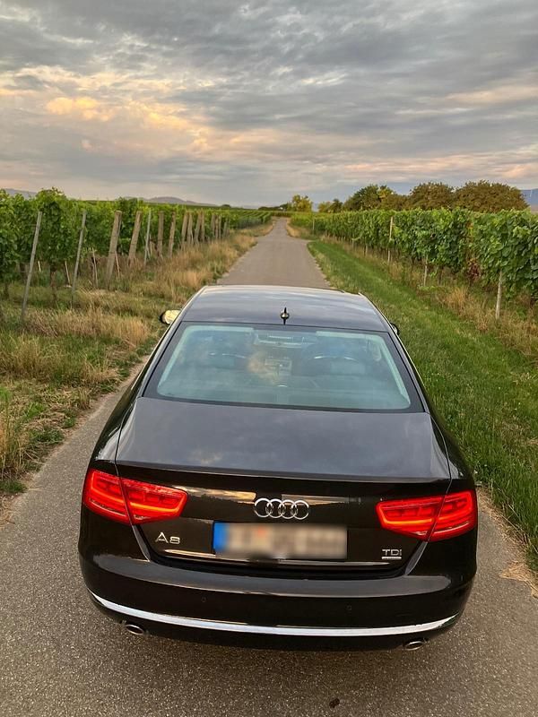Gebraucht Audi A8 250 PS (183 kW) 2013 Limousine