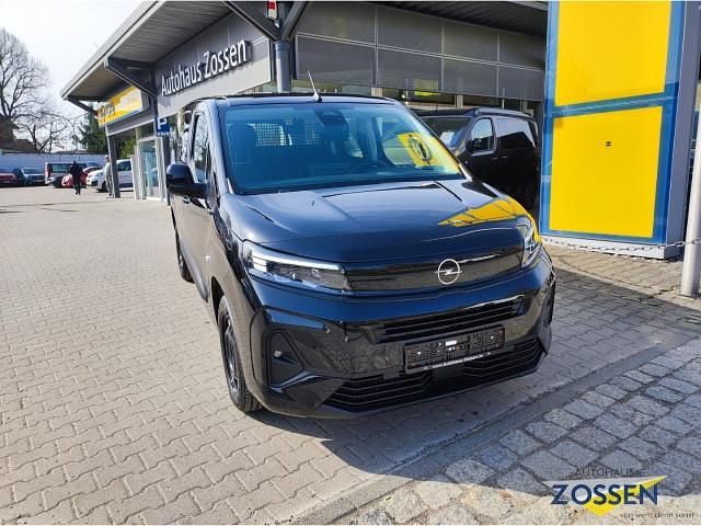 Neu Opel Combo Life XL 131 PS (96 kW) 2026 Schwarz Van / Kleinbus