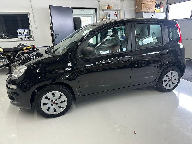 Schwarz Gebraucht 2015 Fiat Panda Pop Kleinwagen | 4.980 € (Fairer Preis) - Bild 1/4