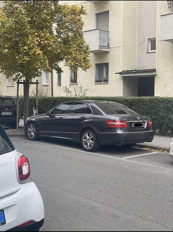 Gebraucht Mercedes E350 Avantgarde 231 PS (169 kW) 2011 Kombi