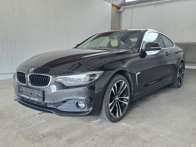 Schwarz Gebraucht 2017 BMW 430 Sport Line Coupé | 13.990 € - Bild 1/4
