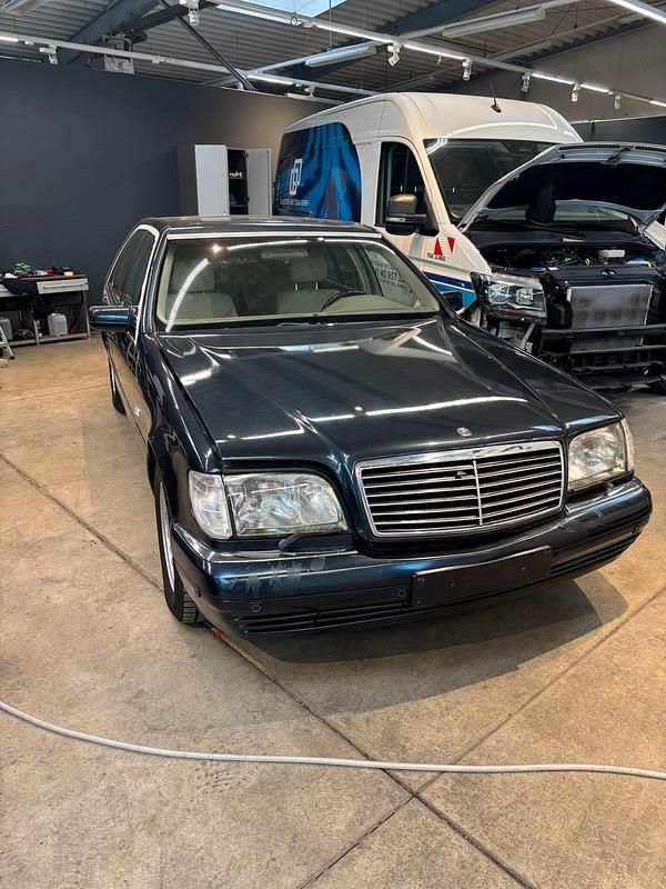Blau Gebraucht 1997 Mercedes S500 Limousine | 14.250 € (Fairer Preis) - Bild 1/4