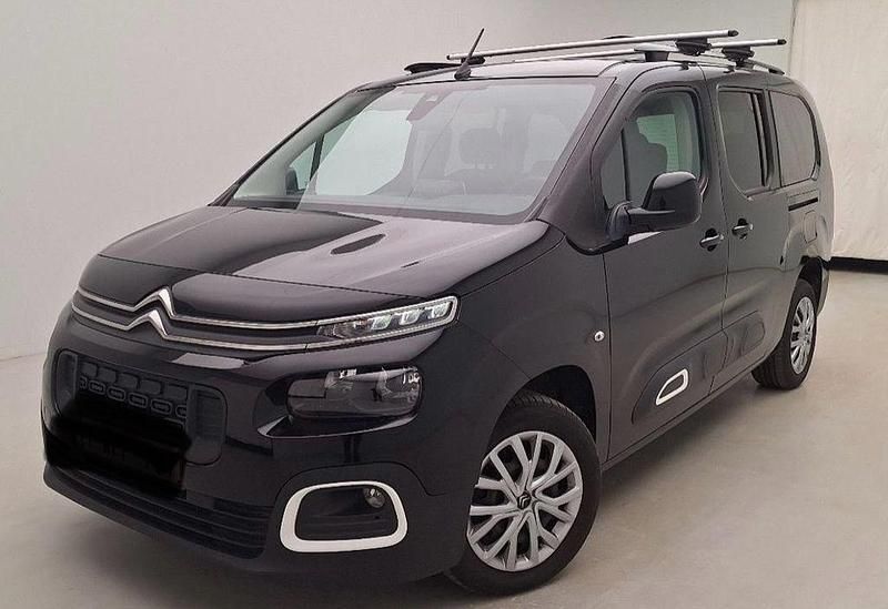 Schwarz Gebraucht 2019 Citroën Berlingo Feel Van / Kleinbus | 17.940 € (Teuer) - Bild 1/4