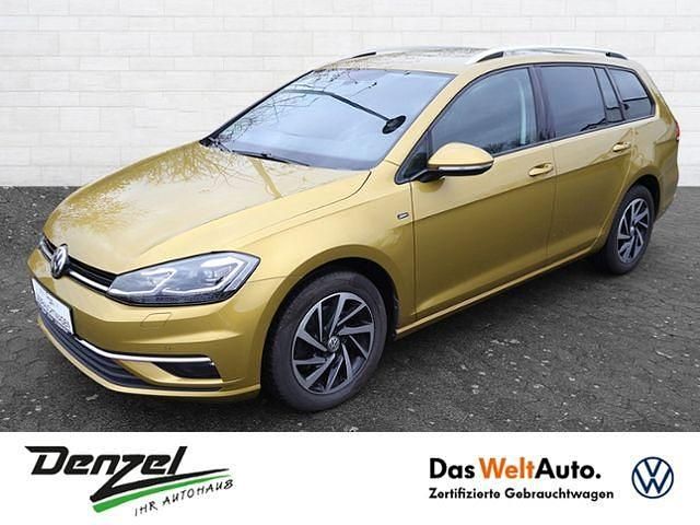 Gebraucht VW Golf VII Join 116 PS (85 kW) 2018 Kurkumagelb metallic Kombi