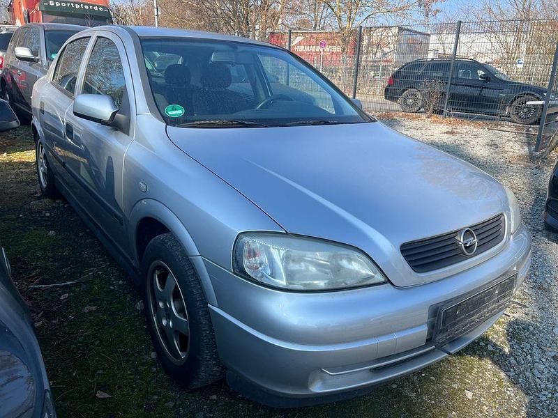Gebraucht Opel Astra Comfort 84 PS (61 kW) 2002 Silber Limousine
