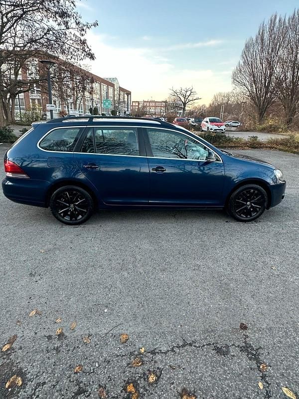 Blau Gebraucht 2012 VW Golf VII Kombi | 4.100 € (Superpreis) - Bild 1/4