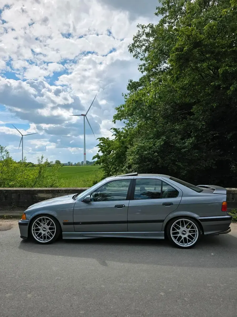 Brugt BMW 325 192 HK (141 kW) 1991 Grå Sedan