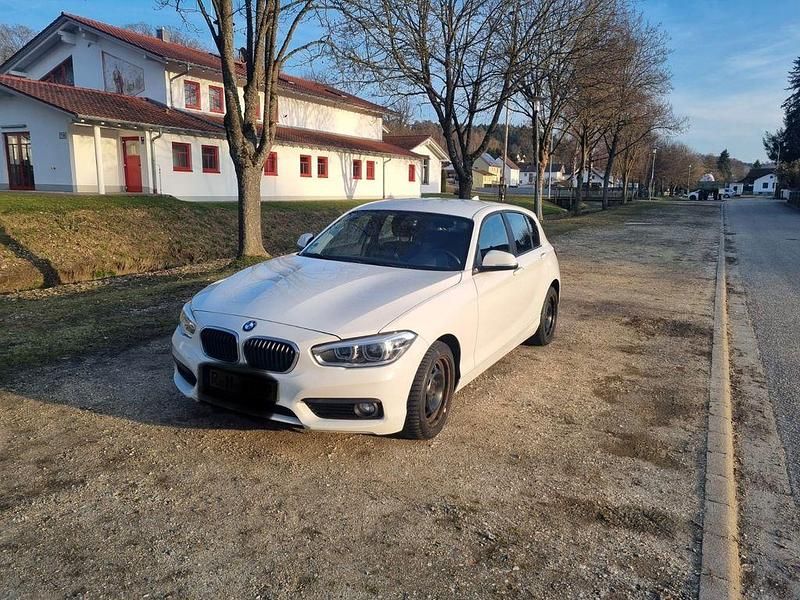Gebraucht BMW 118 150 PS (110 kW) 2016 Weiß Kleinwagen
