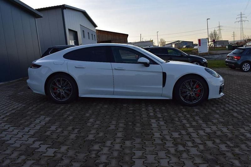 Gebraucht Porsche Panamera GTS 460 PS (338 kW) 2019 Carraraweiss/gletscherweiss Limousine