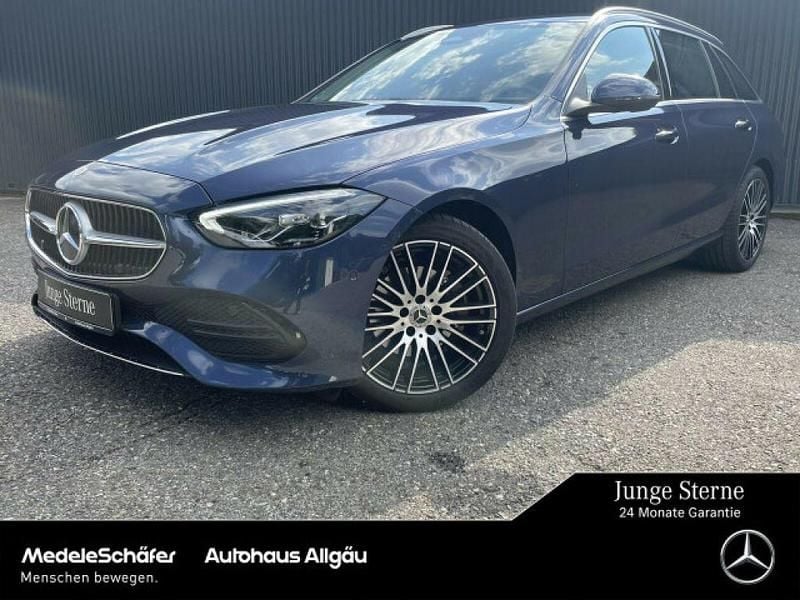 Sodalithblau (metallic) Gebraucht 2023 Mercedes C180 Avantgarde Kombi | 32.790 € (Superpreis) - Bild 1/4
