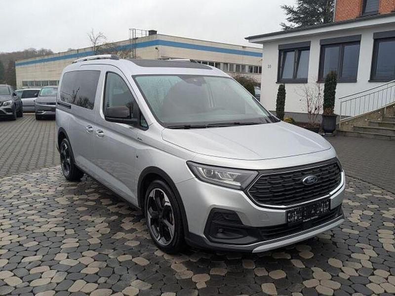 Gebraucht Ford Tourneo Active 122 PS (89 kW) 2025 Silber Van / Kleinbus