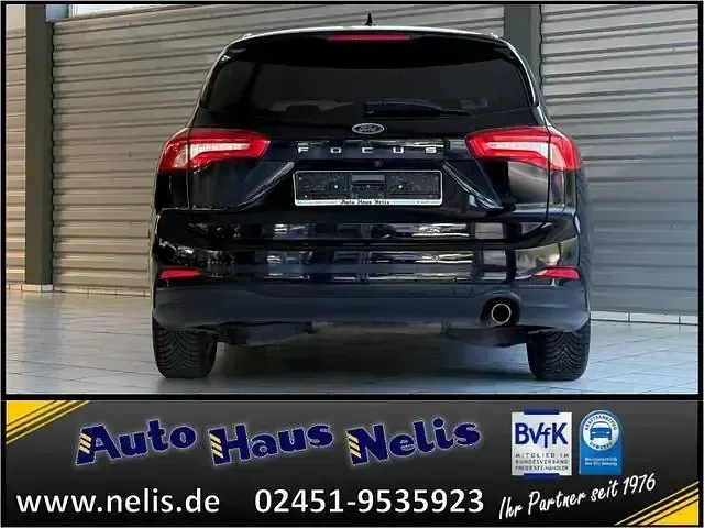 Gebraucht Ford Focus Cool & Connect 120 PS (88 kW) 2020 Schwarz Kombi