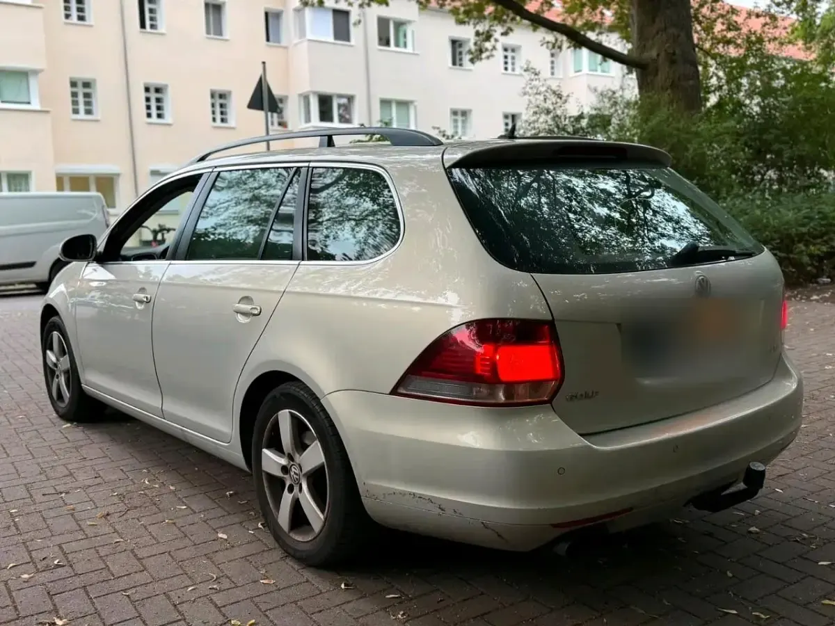 Gebraucht VW Golf VI 140 PS (102 kW) 2011 Grau Kombi