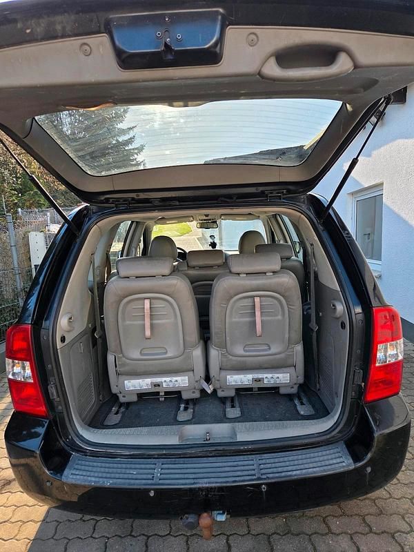 Gebraucht Kia Carnival 185 PS (136 kW) 2007 Schwarz Van / Kleinbus