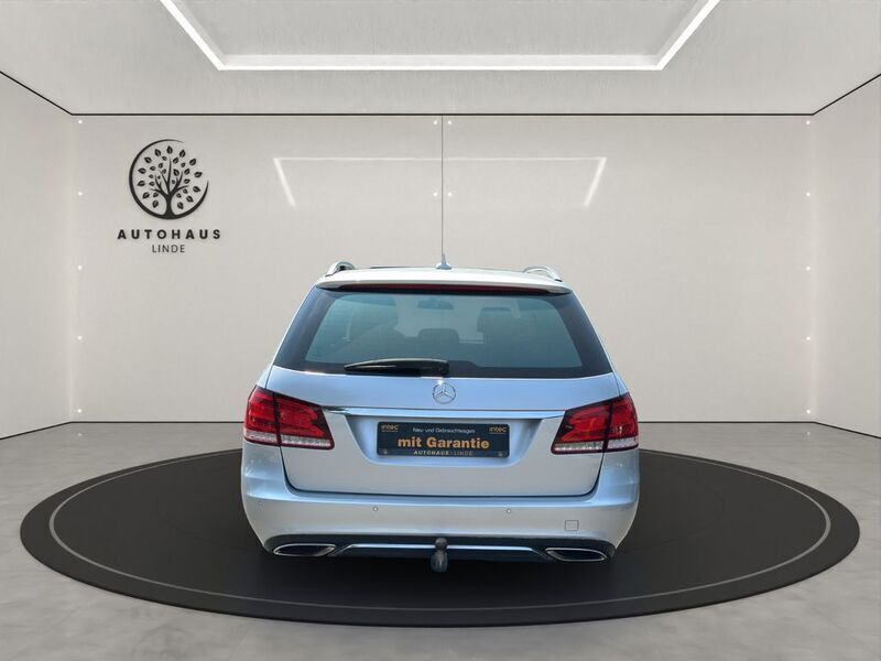Gebraucht Mercedes E200 Avantgarde 184 PS (135 kW) 2013 Silber Kombi