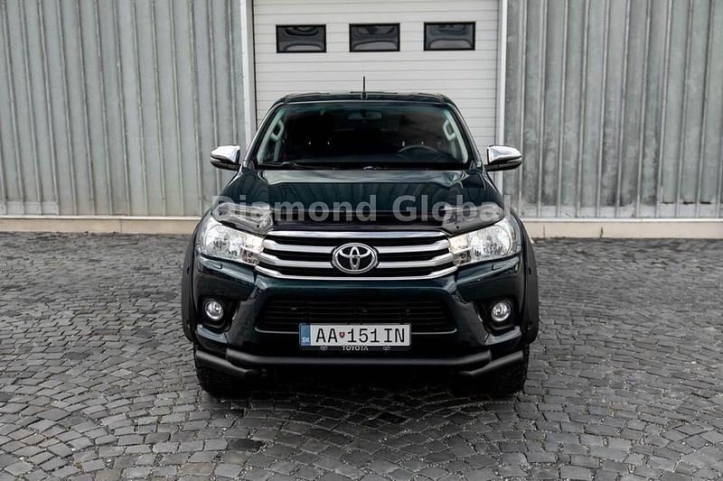 Gebraucht Toyota HiLux Comfort 150 PS (110 kW) 2018 Grün Abholung