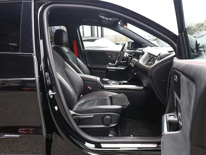 Gebraucht Mercedes GLA35 AMG AMG 306 PS (225 kW) 2021 Schwarz / nachtschwarz SUV