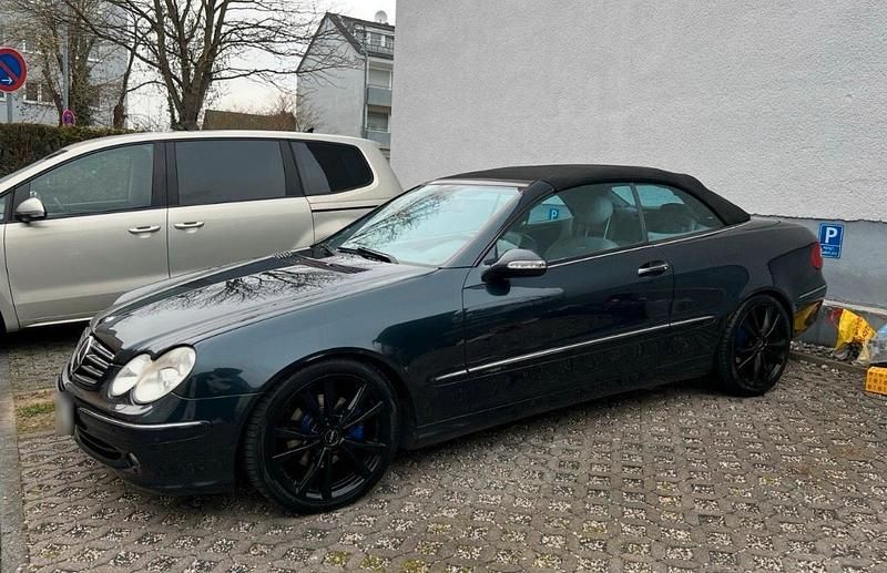 Gebraucht Mercedes CLK320 218 PS (160 kW) 2004 Schwarz Cabrio