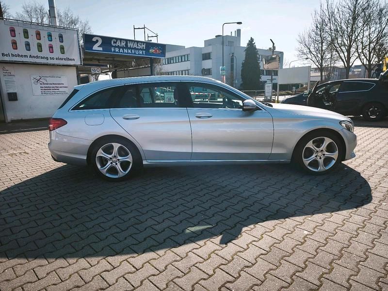Gebraucht Mercedes C220 170 PS (125 kW) 2016 Silber Kombi