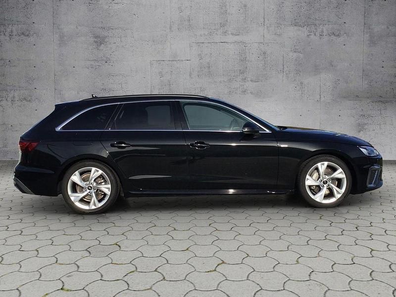 Gebraucht Audi A4 S-Line 204 PS (150 kW) 2024 Mythosschwarz metallic Kombi