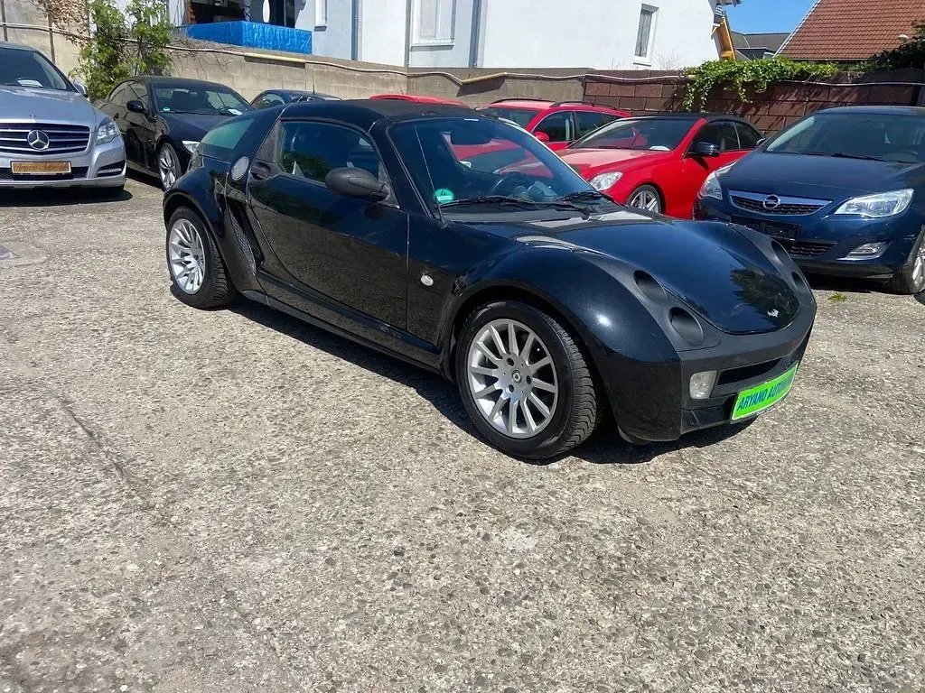 Używany Smart Roadster 82 KM (60 kW) 2003 Czarny Kabriolet