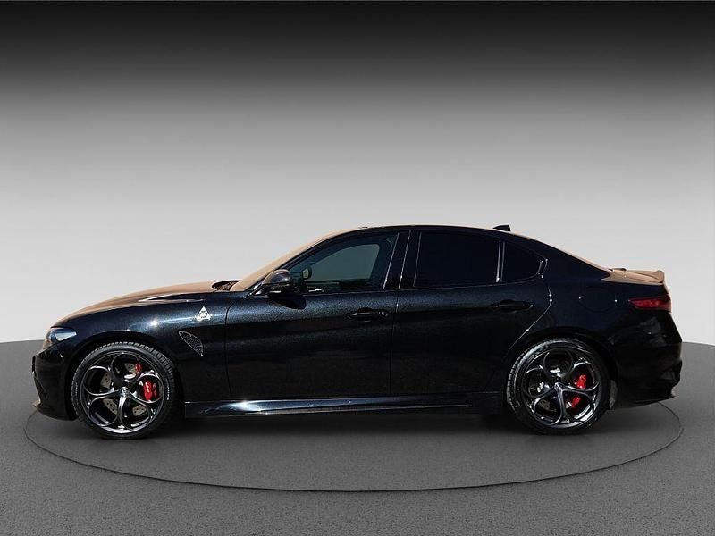 Gebraucht Alfa Romeo Giulia Quadrifoglio 510 PS (375 kW) 2017 Nero vulcano metallic Limousine