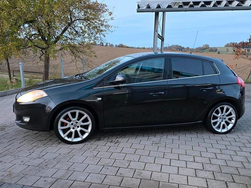 Schwarz Gebraucht 2009 Fiat Bravo Kleinwagen | 1.590 € (Superpreis) - Bild 1/4